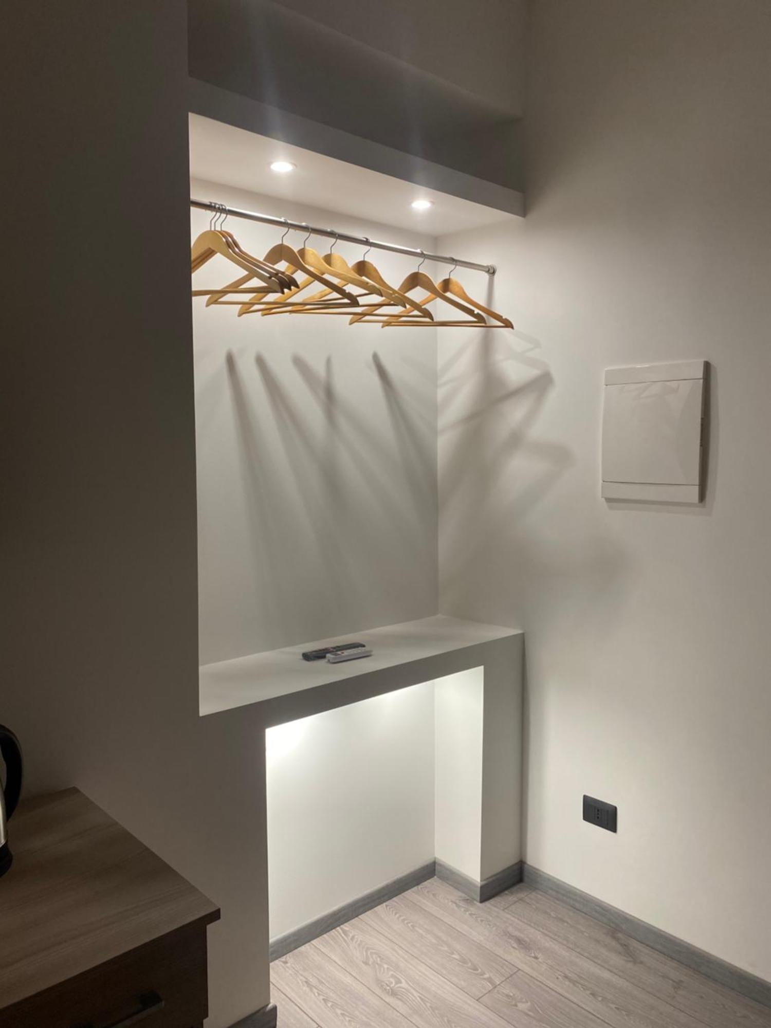 Holiday House Fifteen Катания Екстериор снимка